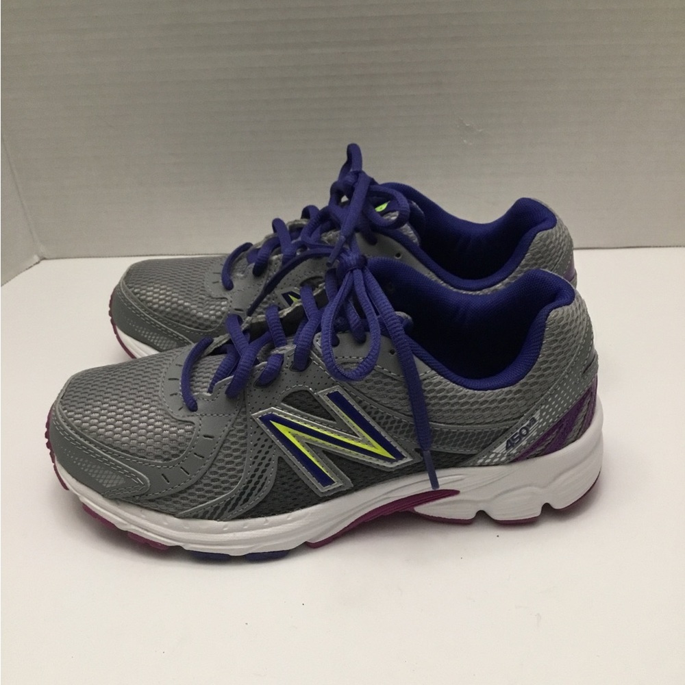 NEW BALANCE SNEAKERS